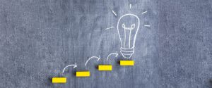 O empreendedor deve acompanhar as mudanças do mercado e fazer as adaptações necessárias para manter o seu negócio .