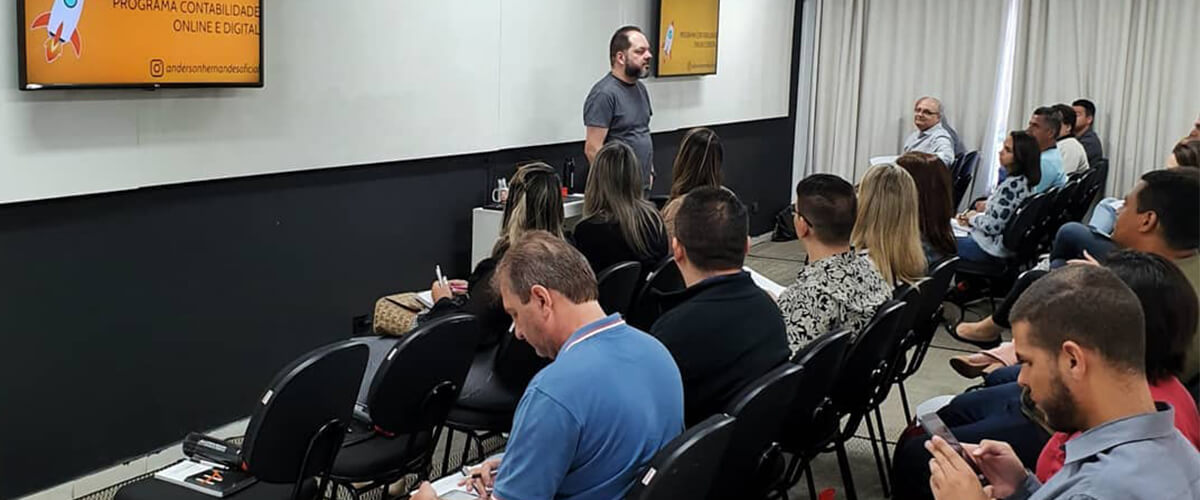 imagem que represente curso presencial na sede Tactus