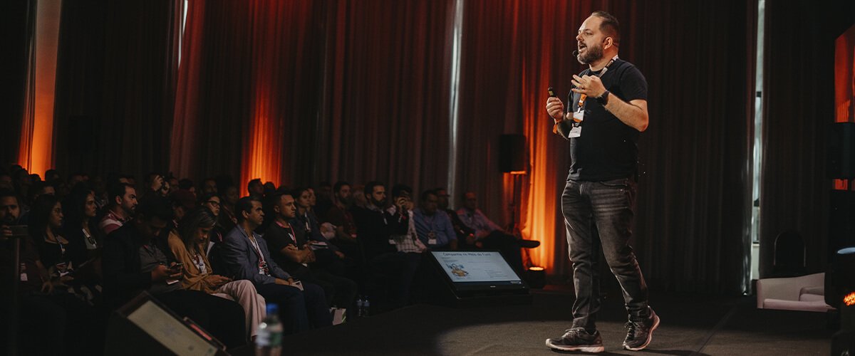 imagem que represente o evento marketing summit 20