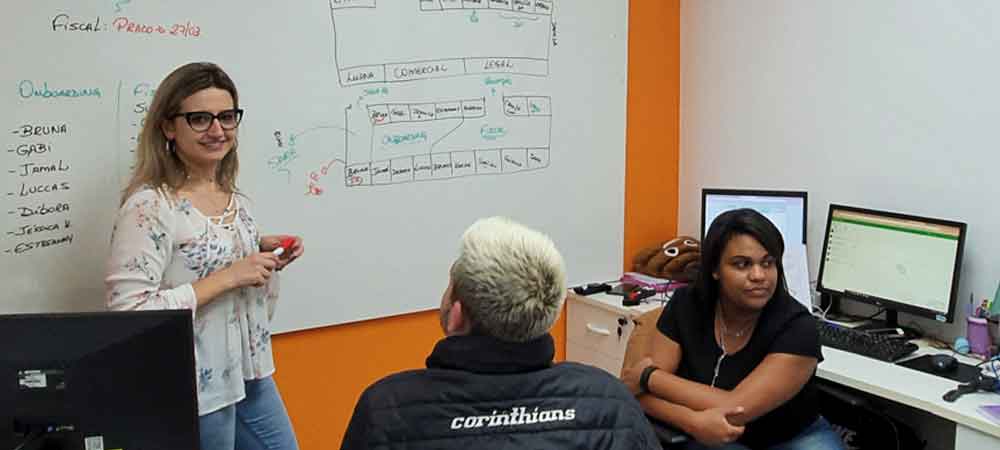 imagem que represente funcionários trabalhando na Tactus Contabilidade