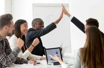 Para melhorar os resultados da sua empresa contábil é preciso entender a importância de estruturar o seu negócio com quatro aspectos essenciais e fazer as coisas acontecerem.